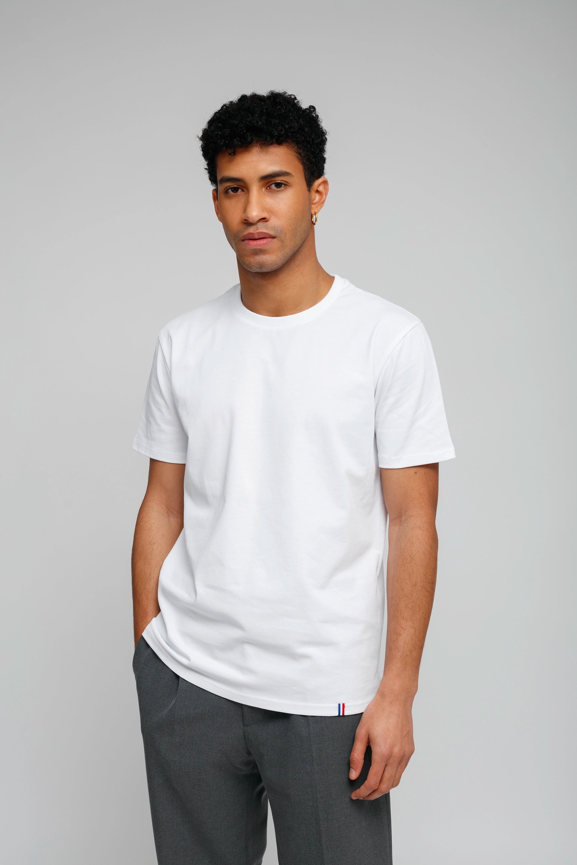 T-shirt unisexe en coton épais (noirs) - 1301 T-shirt unisexe en coton épais (noirs) - 1301